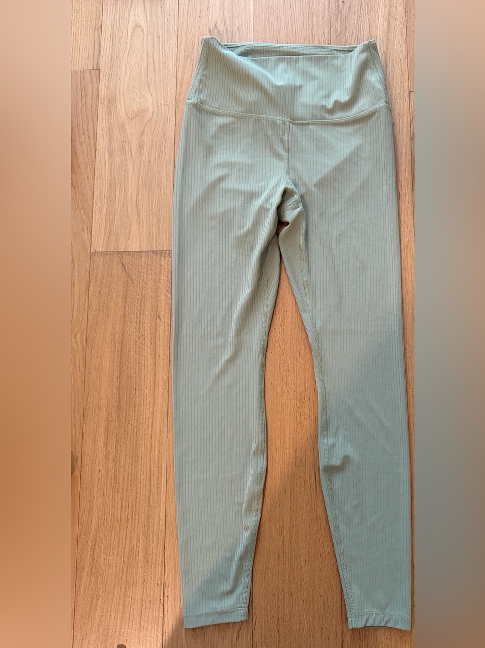 All in Motion Ribbed High-Waist Leggings in Sage Size S